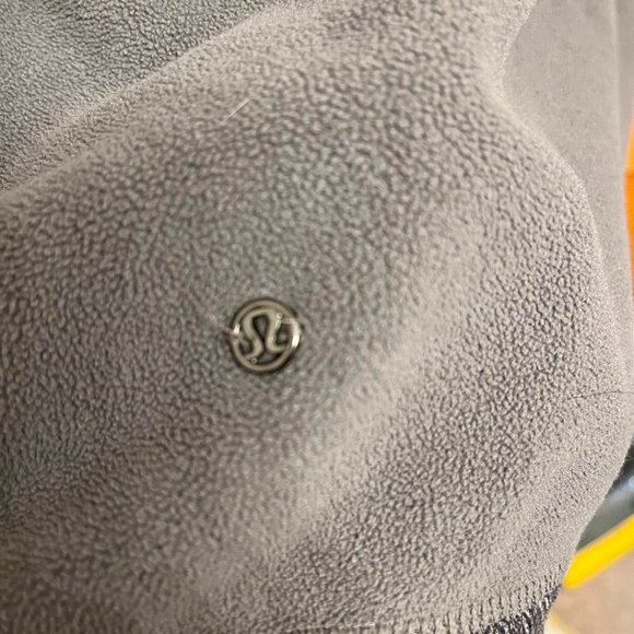 Lululemon Runaway Fleece Soot Light Pullover / Hoodie/ Heathered Medium warm Gre - Picture 3 of 3